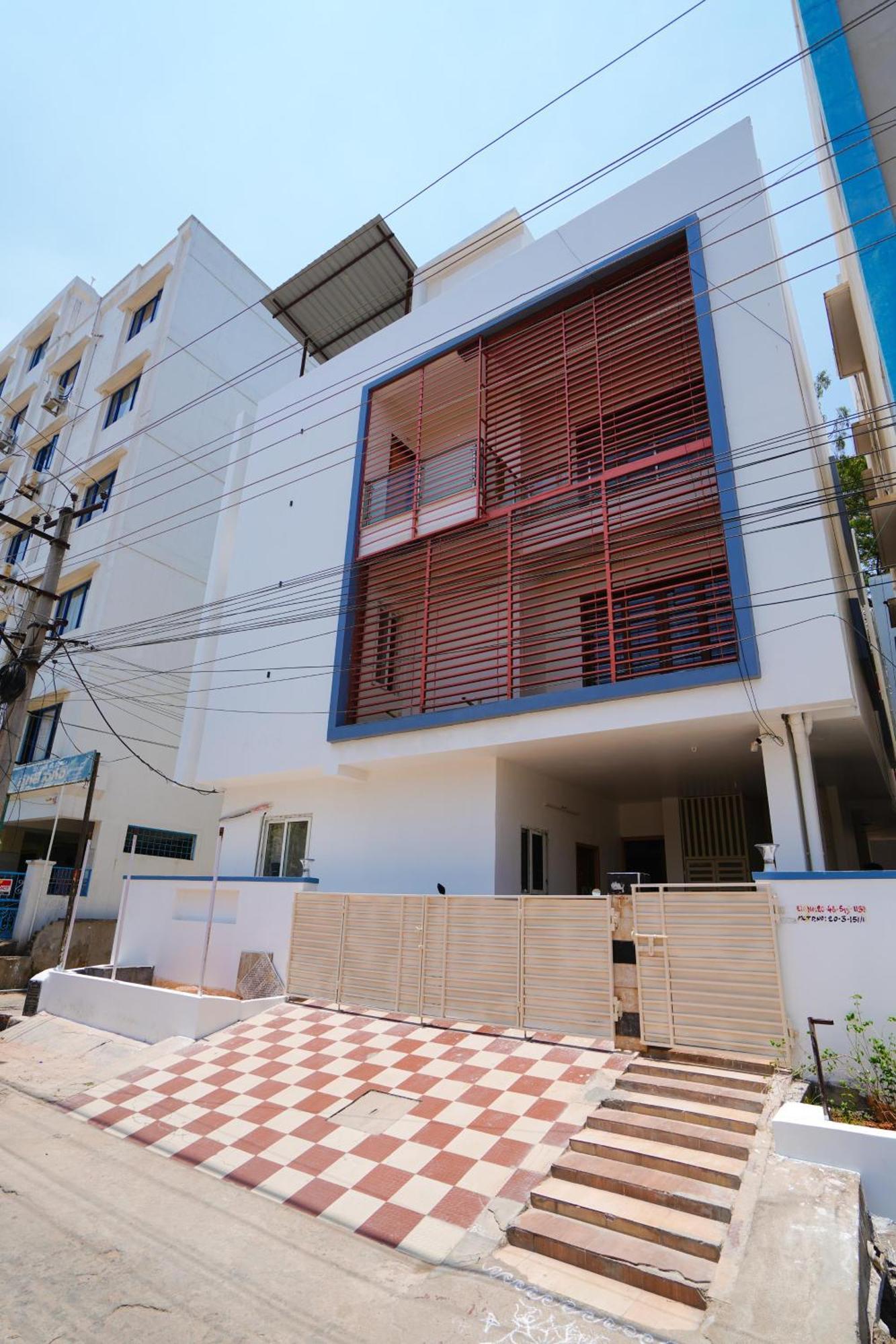 Golden Villa - Duplex House With Private Theater - Near To Alipiri And Bhudevi Ttd Ticket Counter And Kapilateertham Tirupati Exterior photo